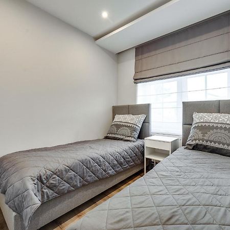 Central Platinum Apartments 31 รืบนิค ภายนอก รูปภาพ