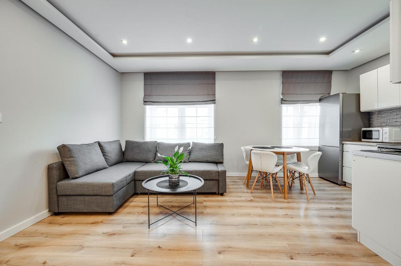 Central Platinum Apartments 31 รืบนิค ภายนอก รูปภาพ