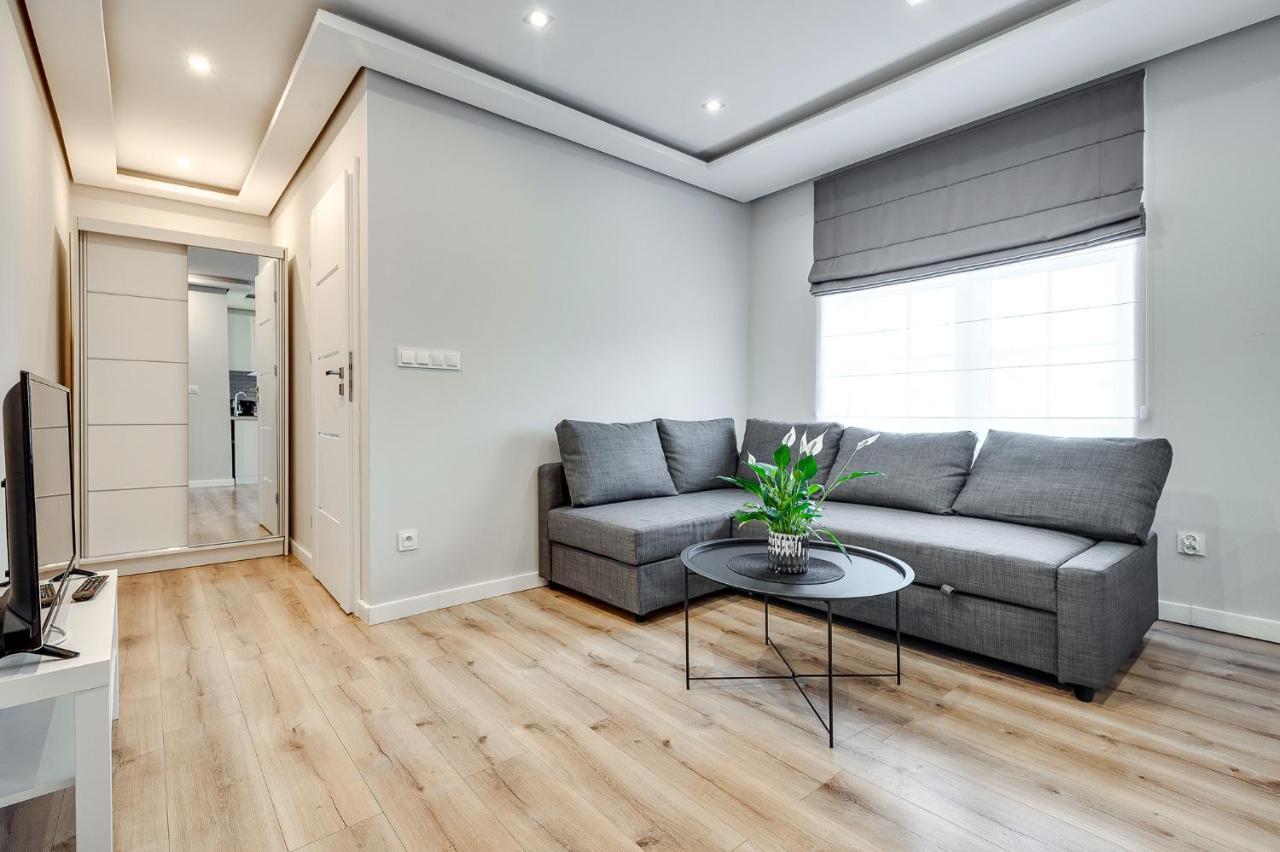Central Platinum Apartments 31 รืบนิค ภายนอก รูปภาพ